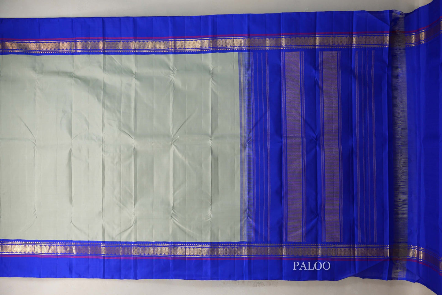 Sage Green with Royal Blue Borders Vintage Kanjivaram Silk Saree paloo
