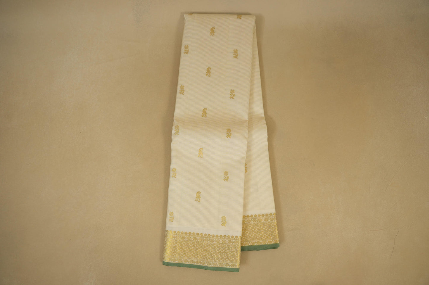 Half White Vintage Kanjivaram Silk Saree Online