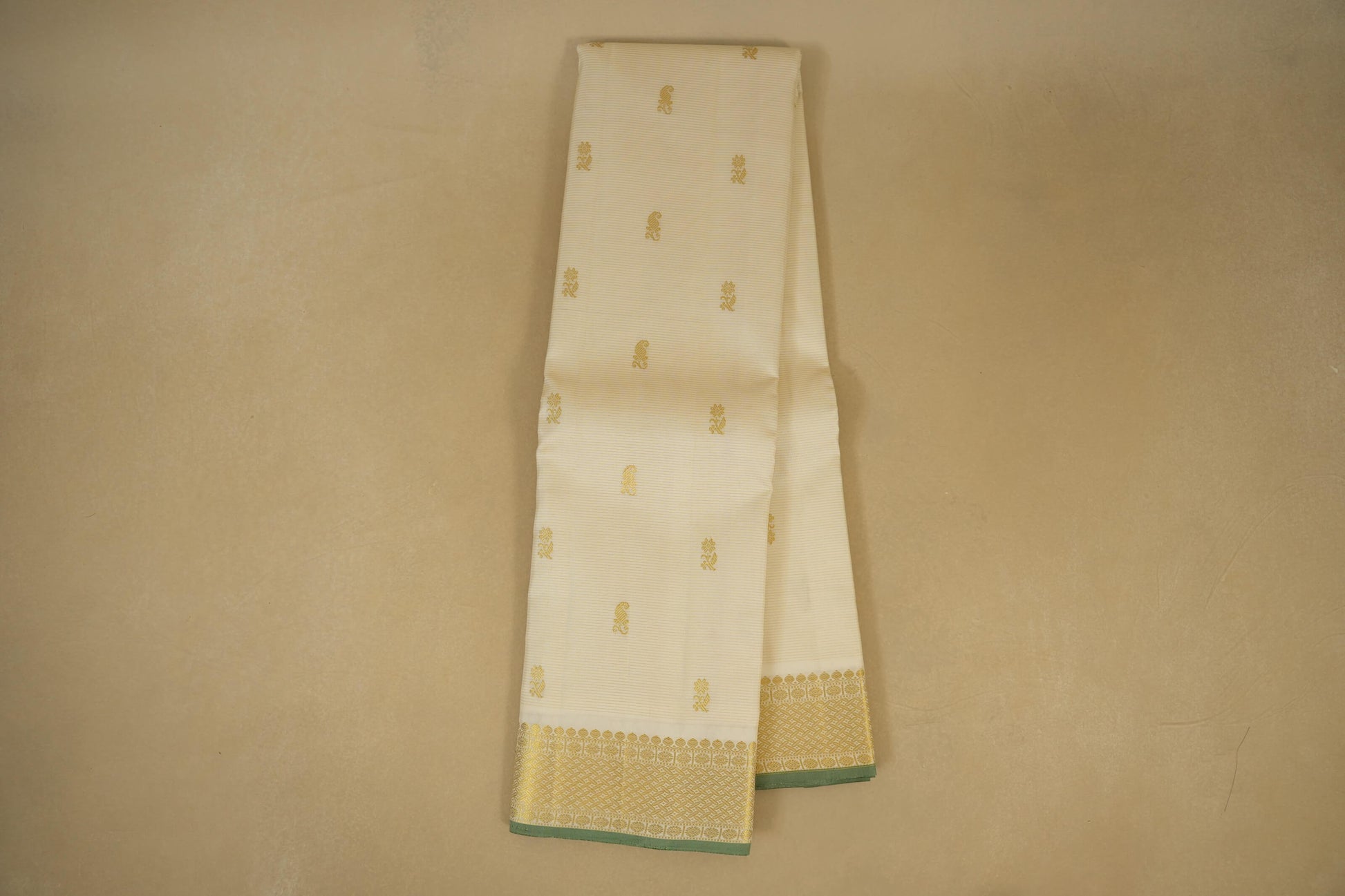 Half White Vintage Kanjivaram Silk Saree Online