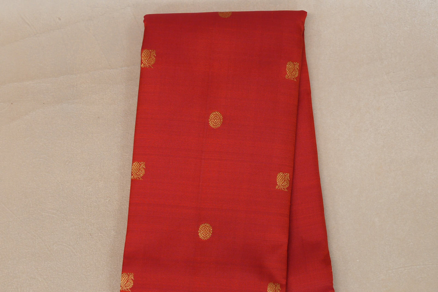 Bright Red with Dark Bottle Green Rettai Pettu Borders Vintage Kanjivaram Silk Saree body