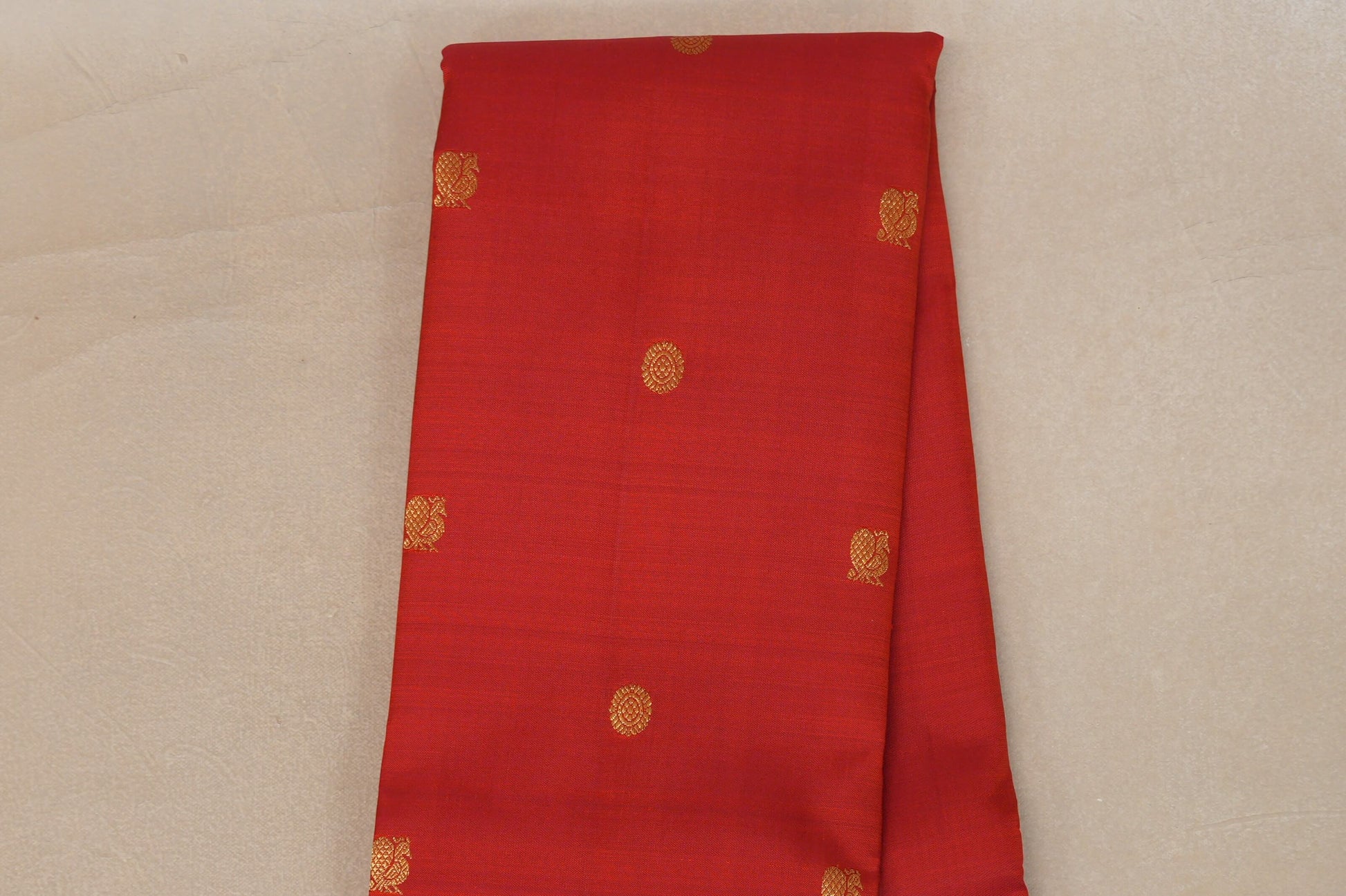 Bright Red with Dark Bottle Green Rettai Pettu Borders Vintage Kanjivaram Silk Saree body