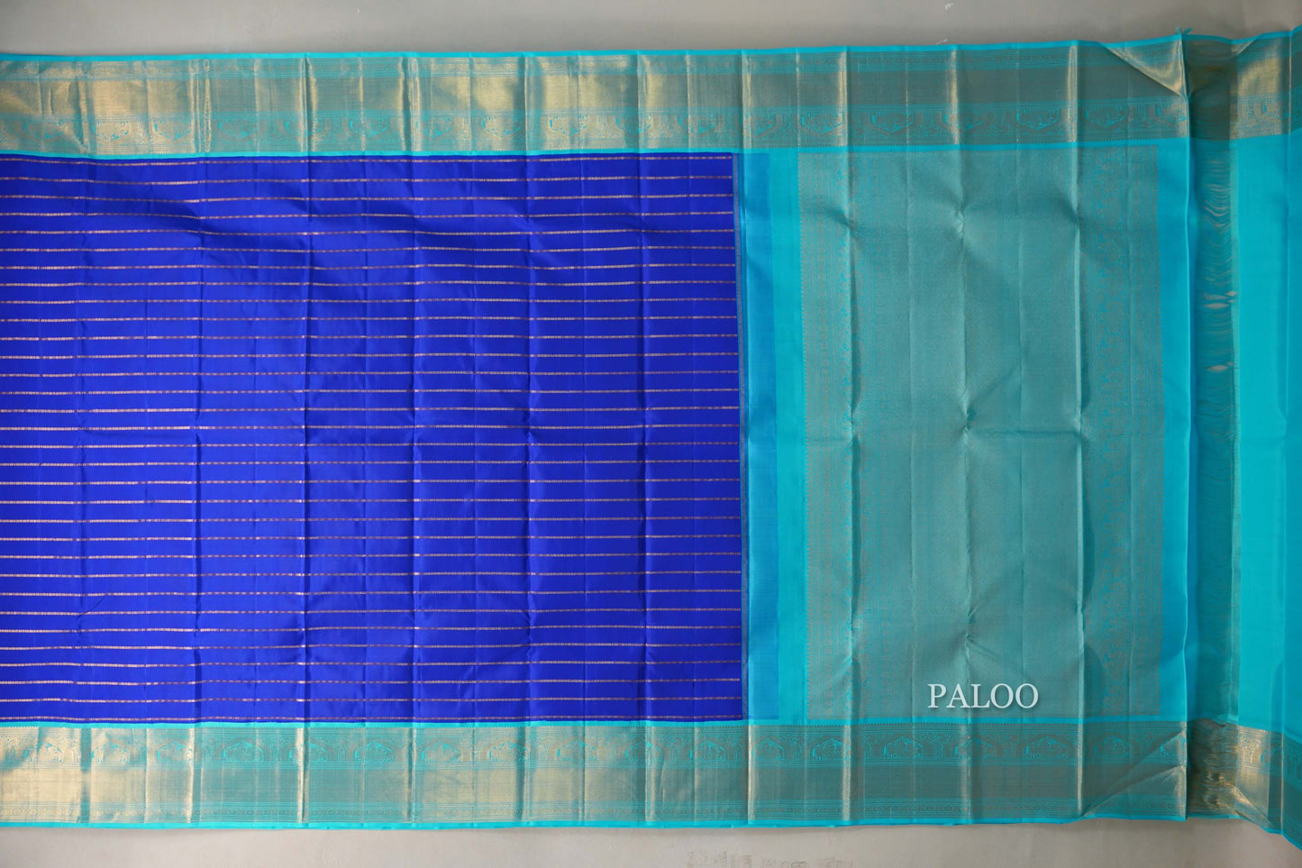 Medium Blue with Aqua Blue Borders Vintage Kanjivaram Silk Saree paloo