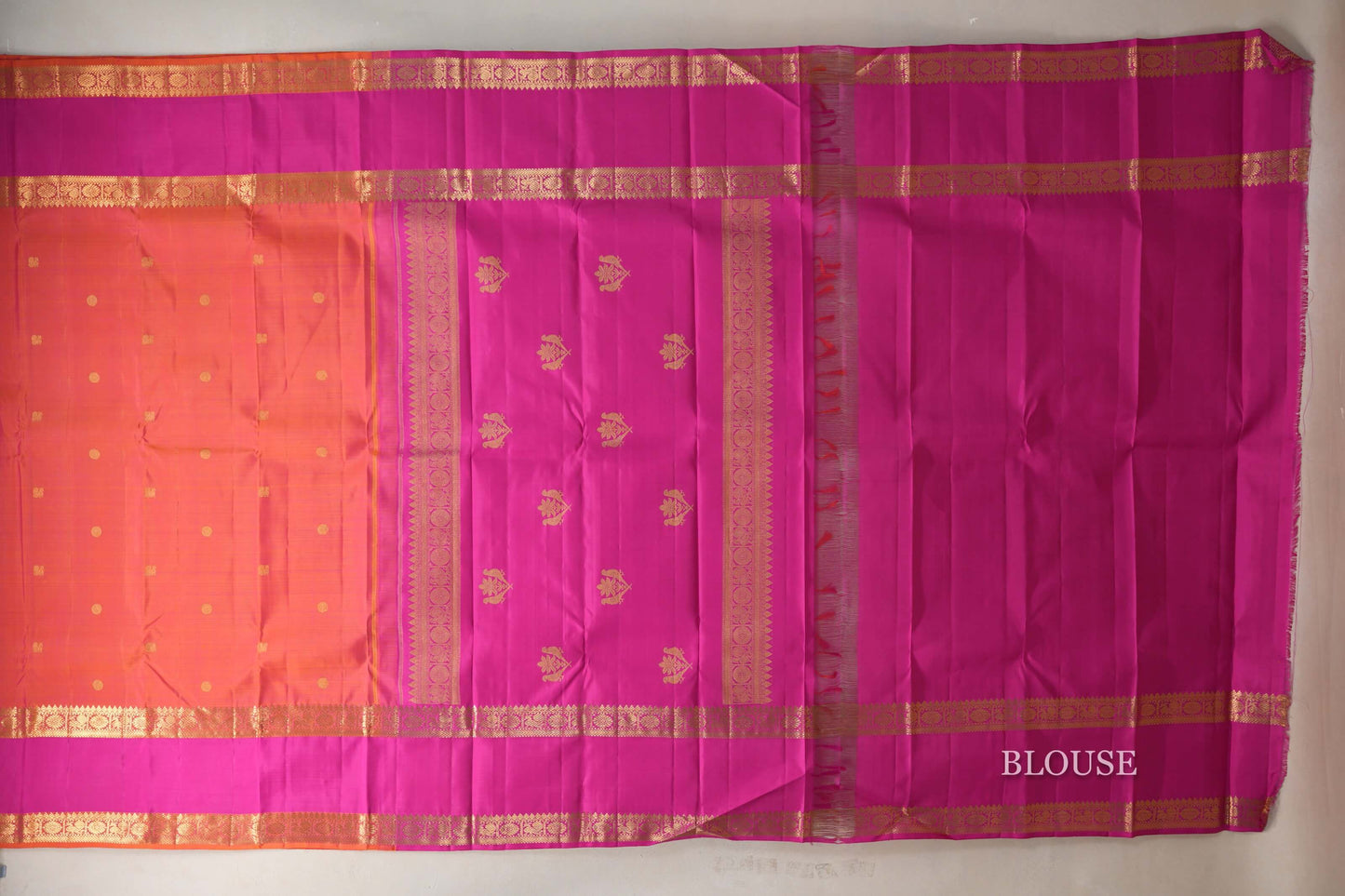 Dual Tone of Pink and Orange with Deep Pink Rettai Pettu Borders Vintage Kanjivaram Silk Saree blouse