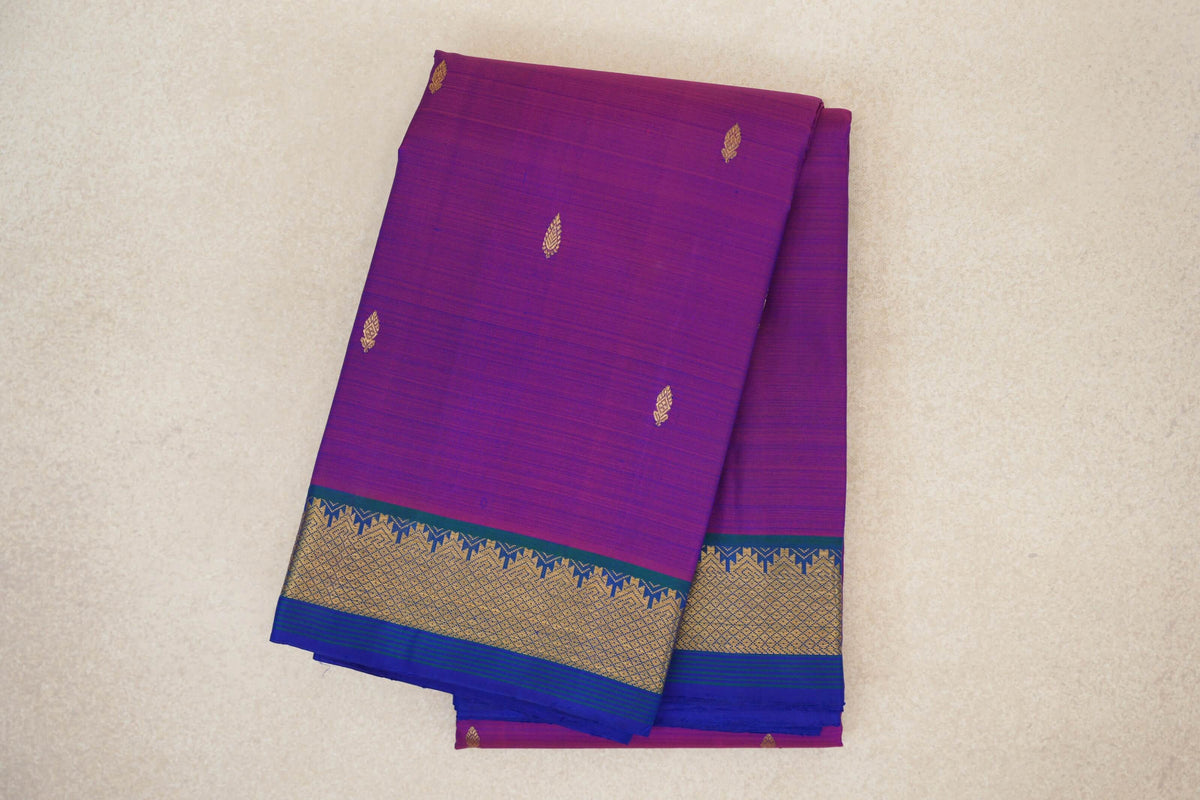 Dual Tone of Blue and Magenta with Peacock Green Borders Vintage Kanjivaram Silk Saree
