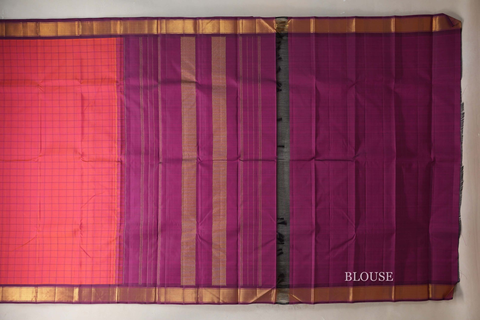 Orangish Pink with Deep Magenta Borders Vintage Kanjivaram Silk Saree blouse