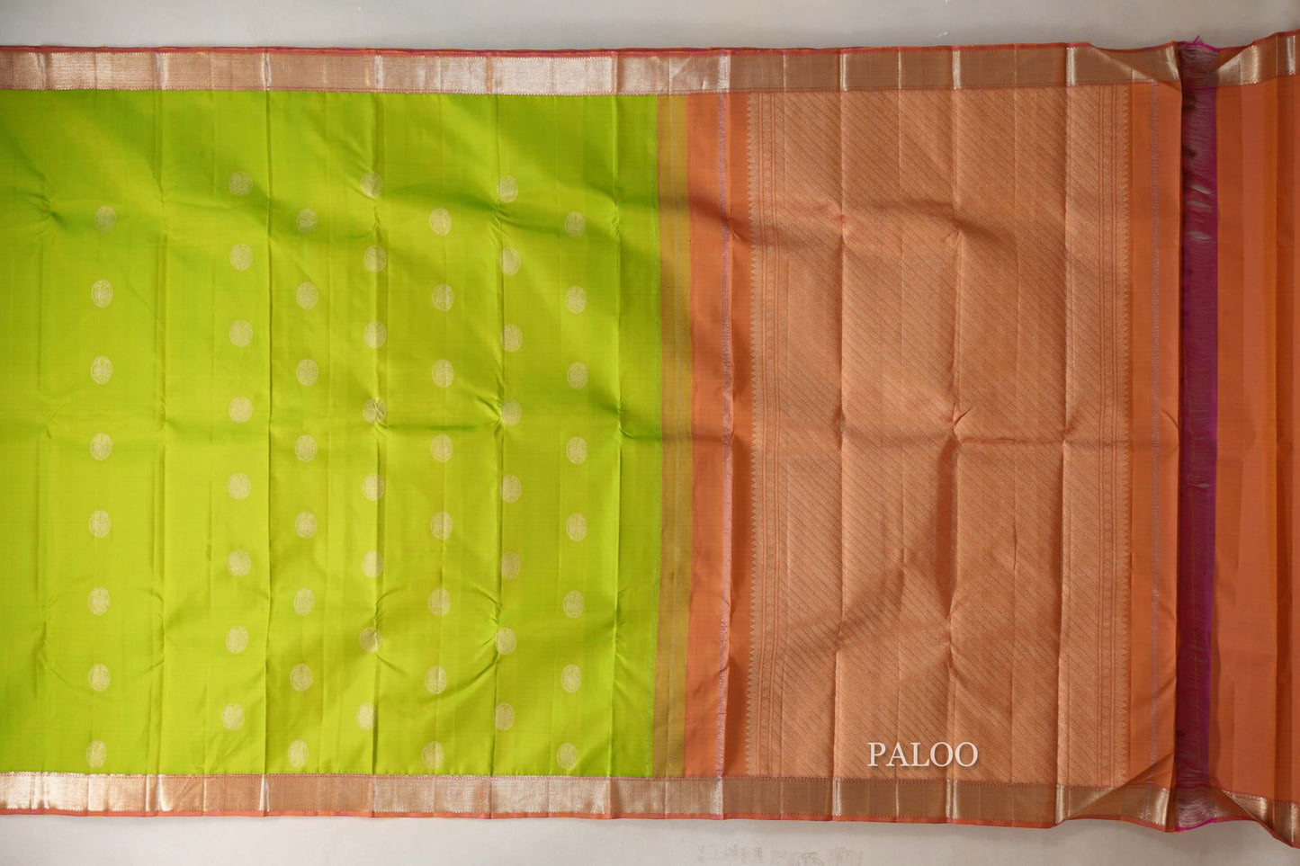 Parrot Green with Dual Tone of Pink and Yellow Borders Vintage Kanjivaram Silk Saree paloo