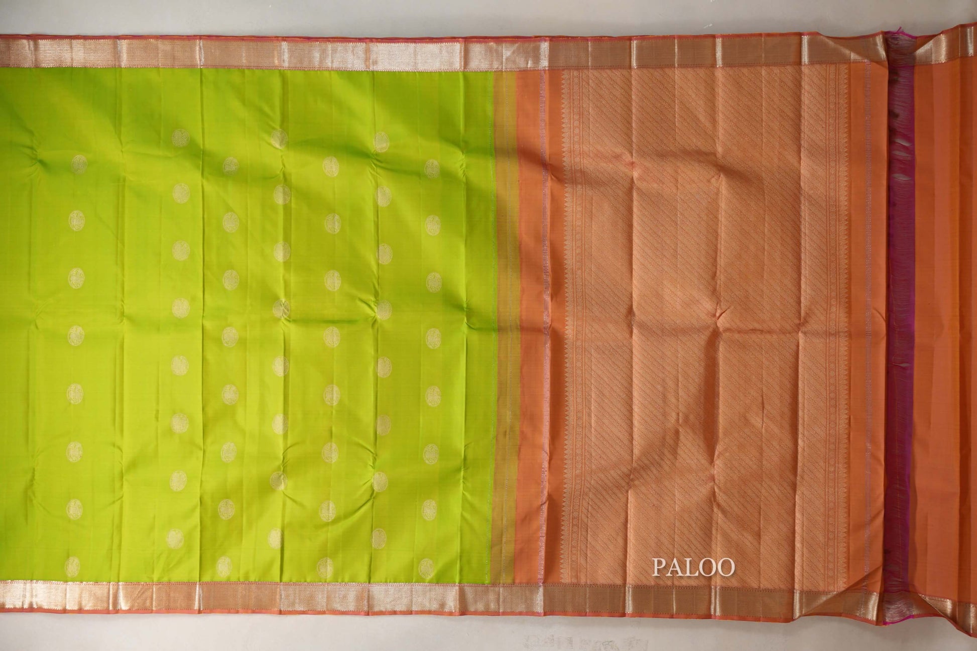 Parrot Green with Dual Tone of Pink and Yellow Borders Vintage Kanjivaram Silk Saree paloo