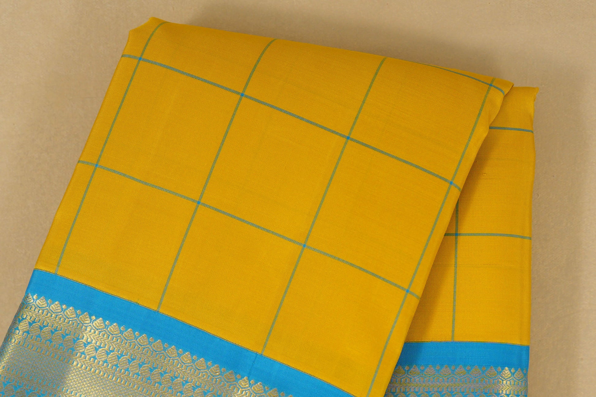 Lemon Yellow with Rama blue Borders Vintage Kanjivaram Silk Saree body
