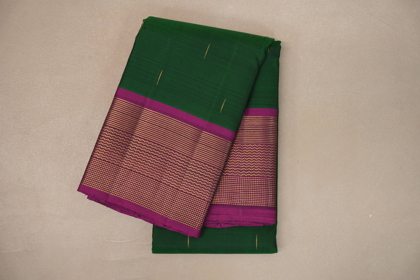 Deep green with Deep Magenta borders Vintage Kanjivaram Silk Saree SS9385