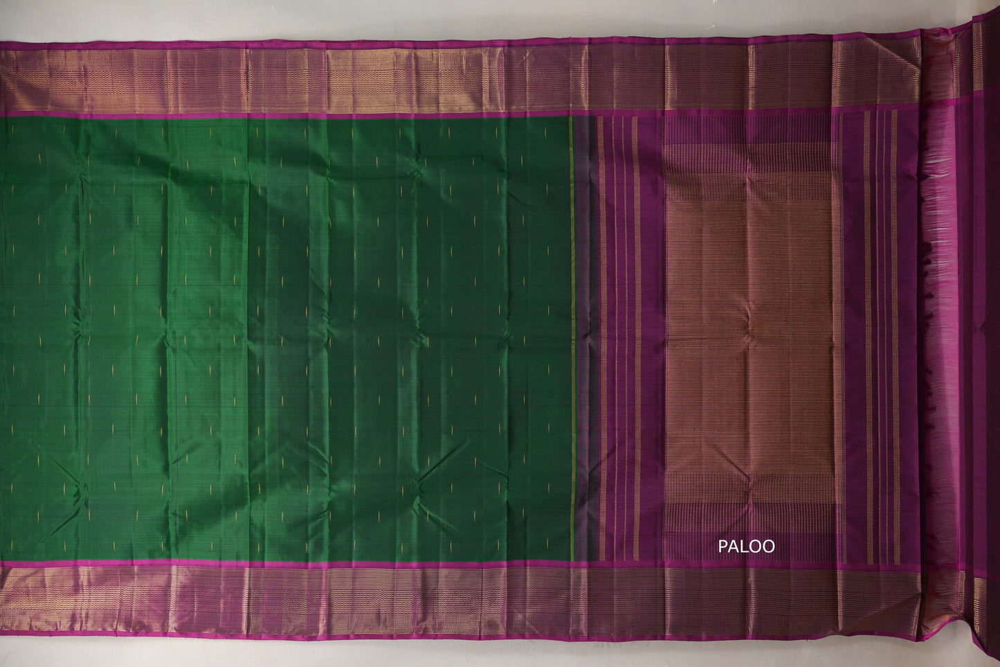 Deep green with Deep Magenta borders Vintage Kanjivaram Silk Saree SS9385