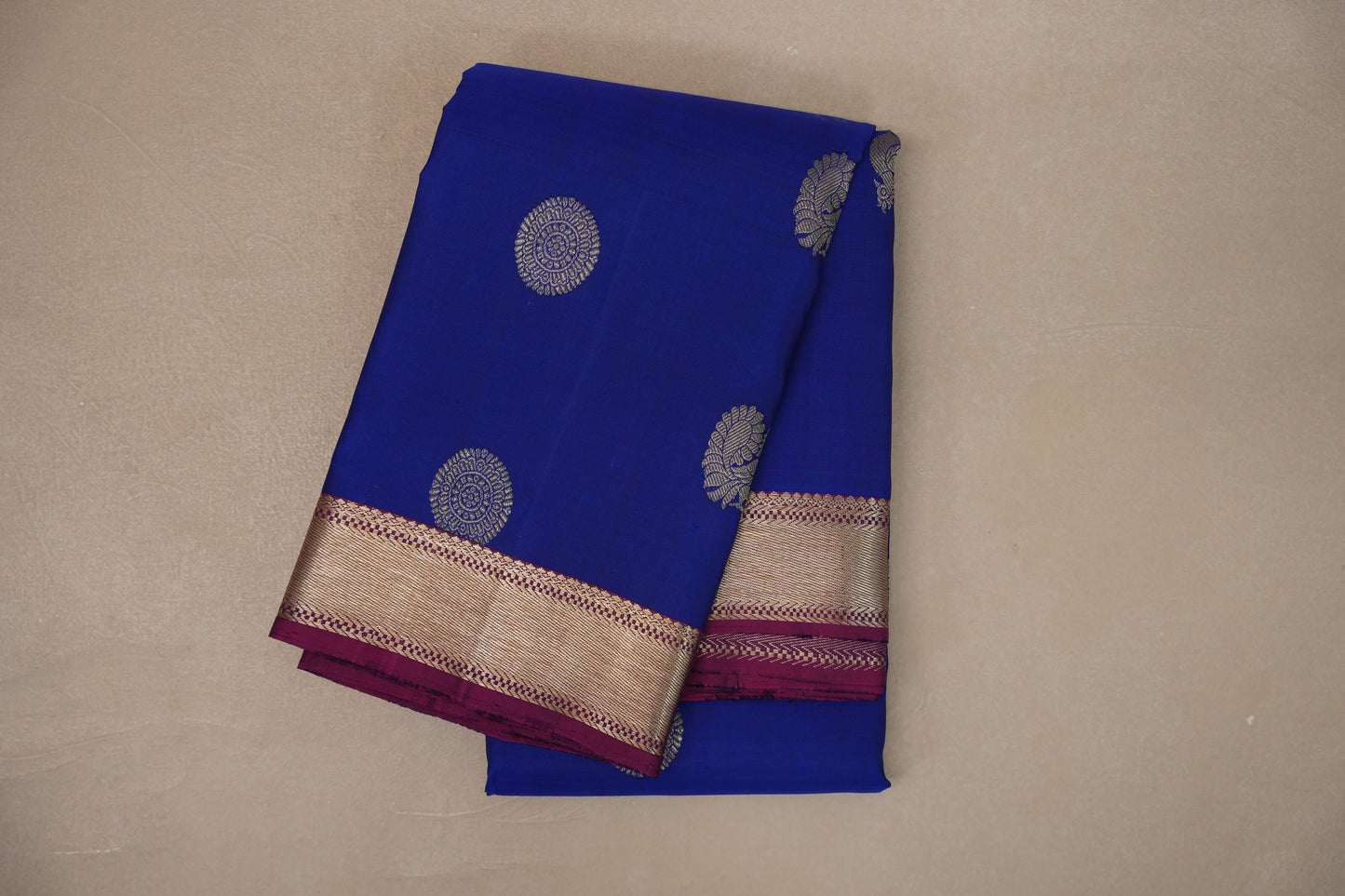 Deep blue with Dual Tone of Blue and Magenta Vintage Kanjivaram Silk Saree SS9391