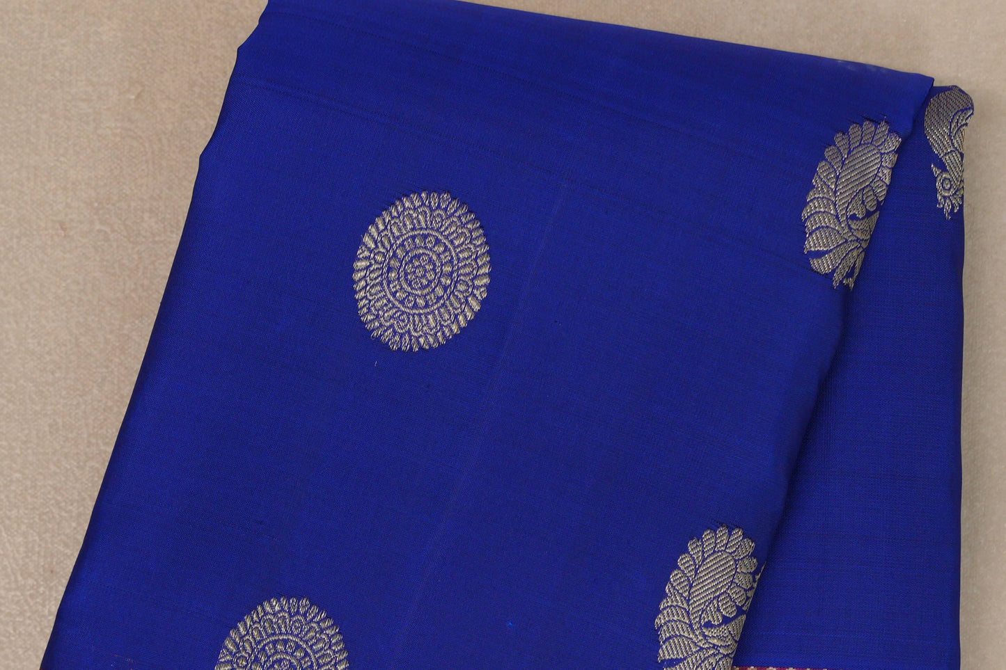 Deep blue with Dual Tone of Blue and Magenta Vintage Kanjivaram Silk Saree SS9391