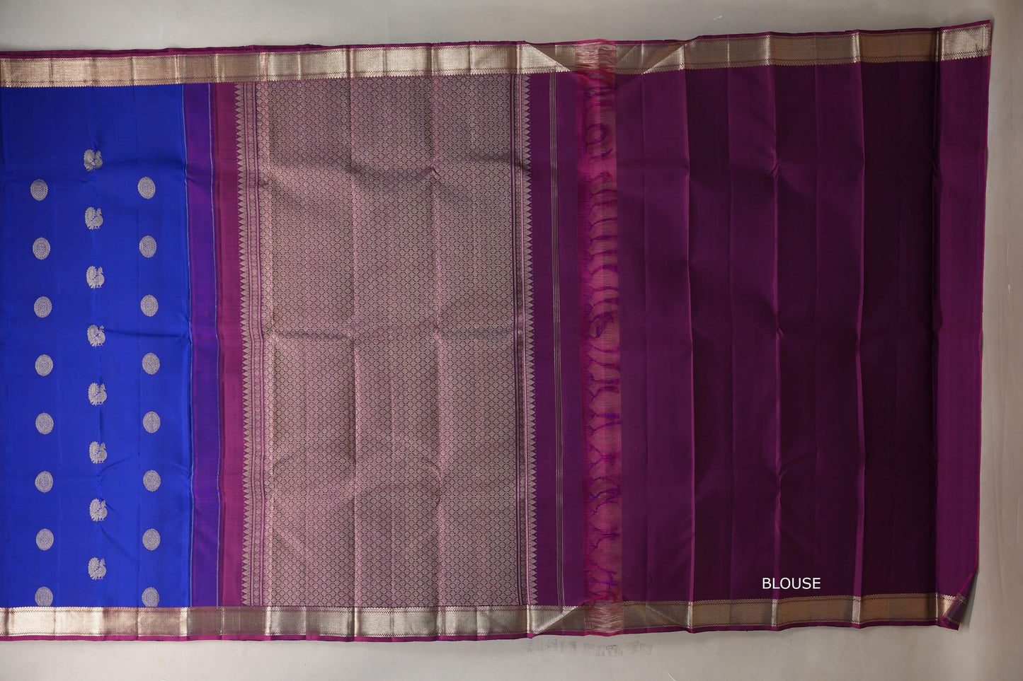 Deep blue with Dual Tone of Blue and Magenta Vintage Kanjivaram Silk Saree SS9391