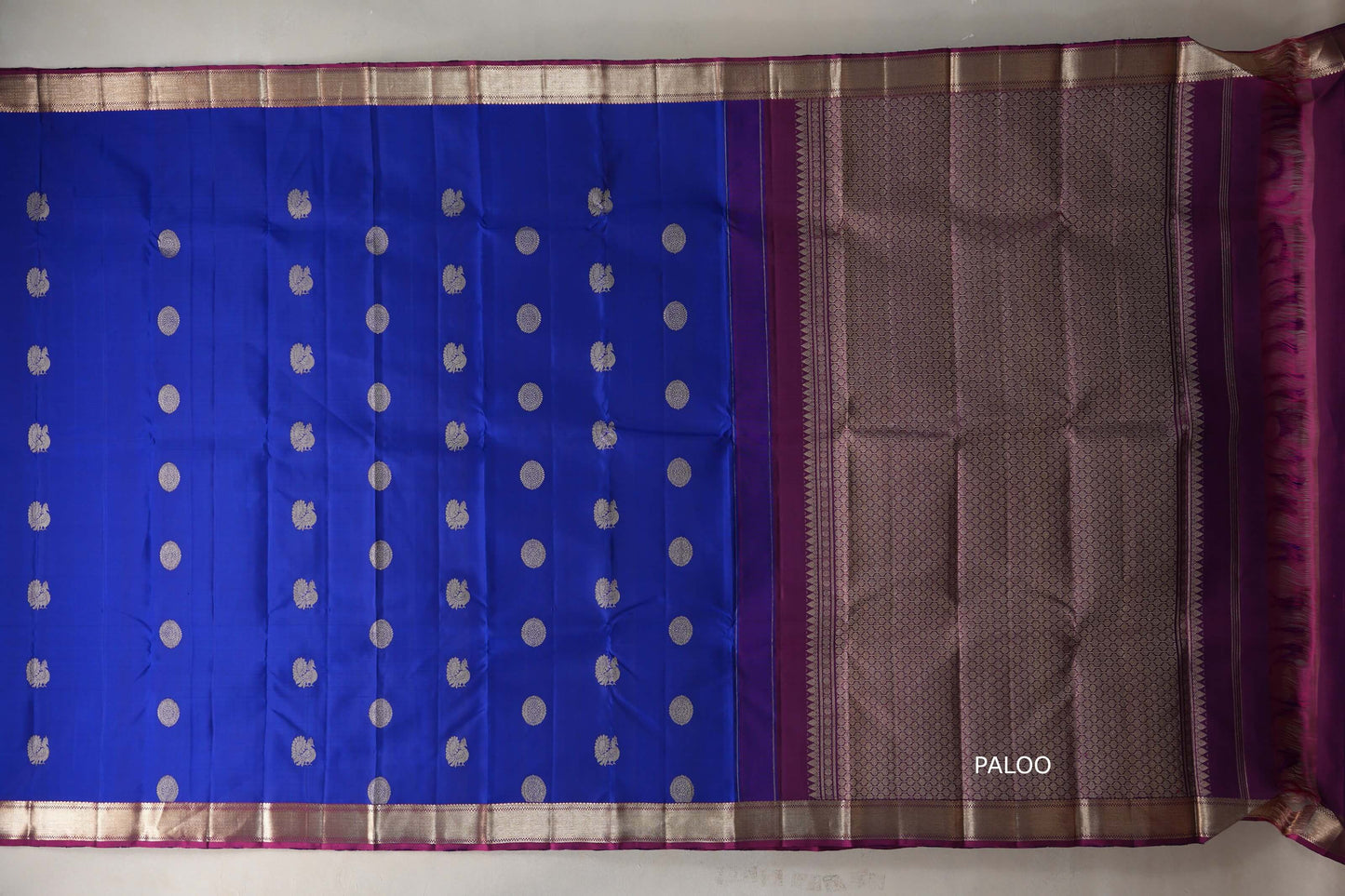 Deep blue with Dual Tone of Blue and Magenta Vintage Kanjivaram Silk Saree SS9391