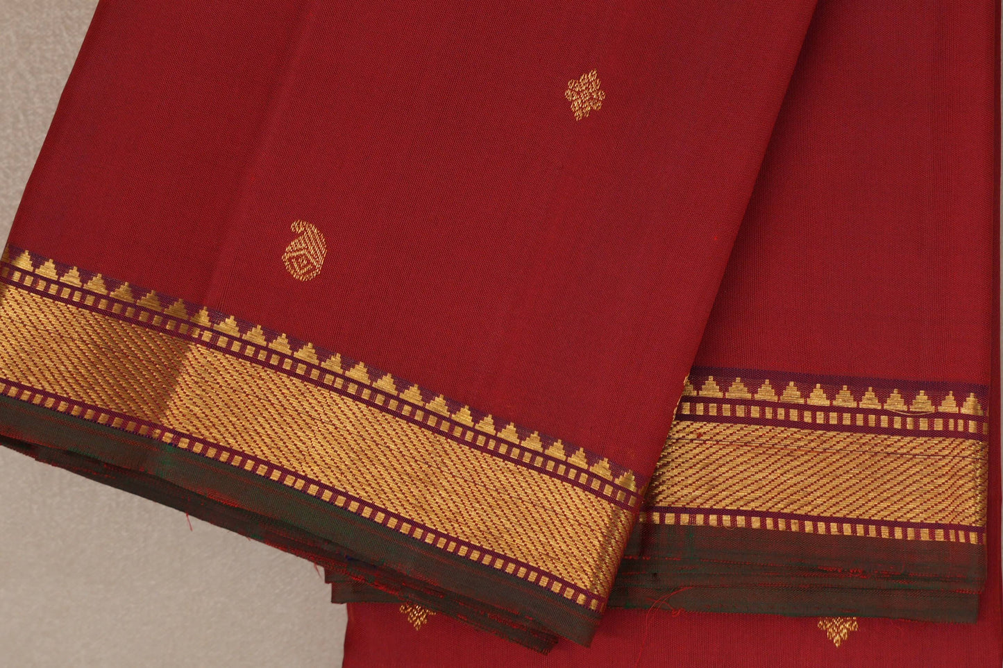 Deep Reddish Maroon Vintage Kanjivaram Silk Saree SS9392