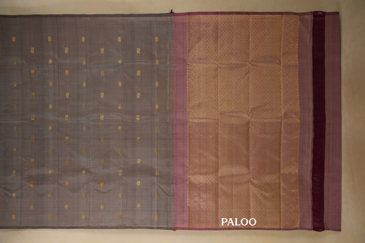 Gray Borderless Vintage Kanjivaram Silk Saree paloo