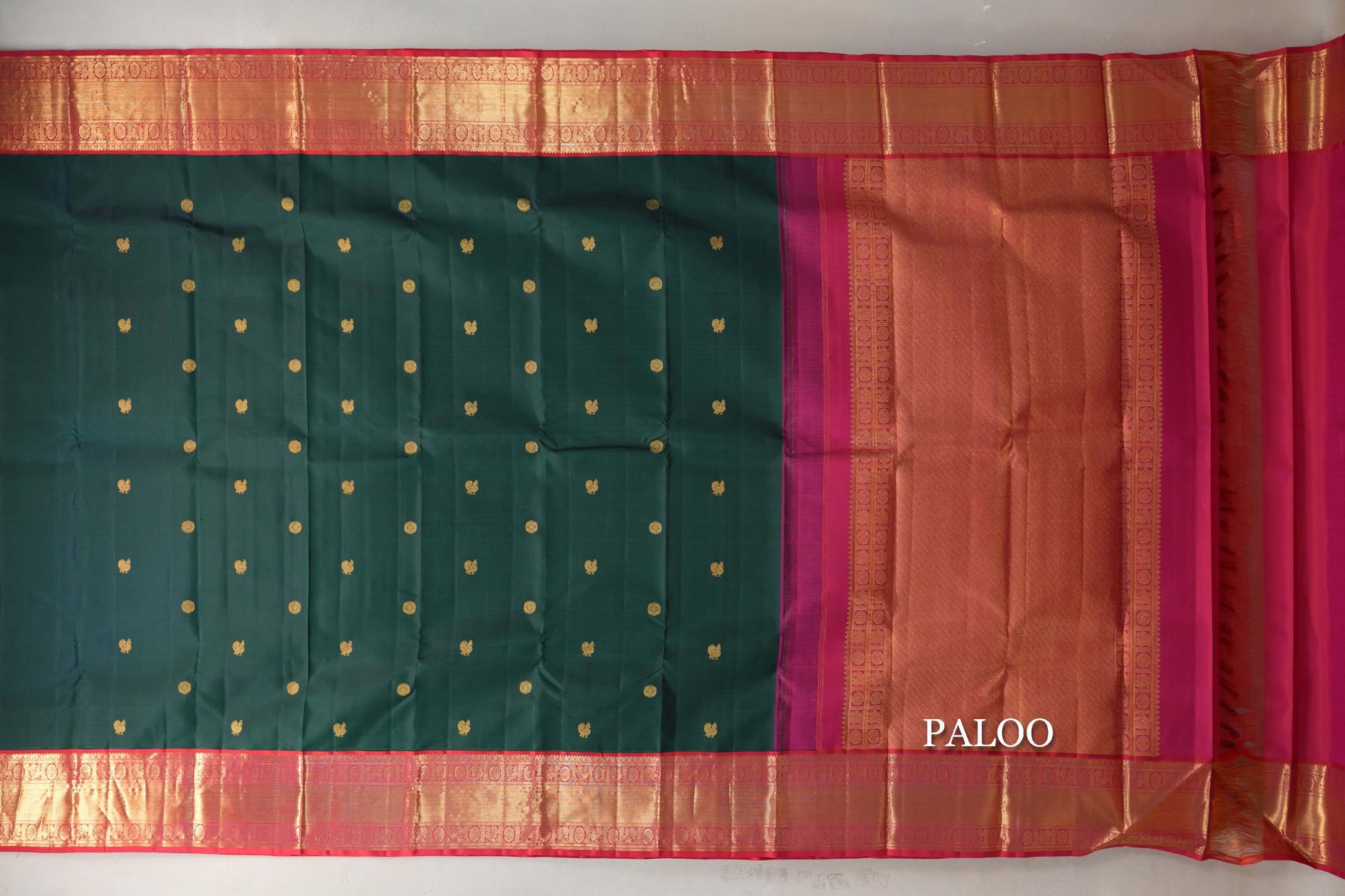 Bottle Green with Orangish Pink Borders Vintage Kanjivaram Silk Saree paloo