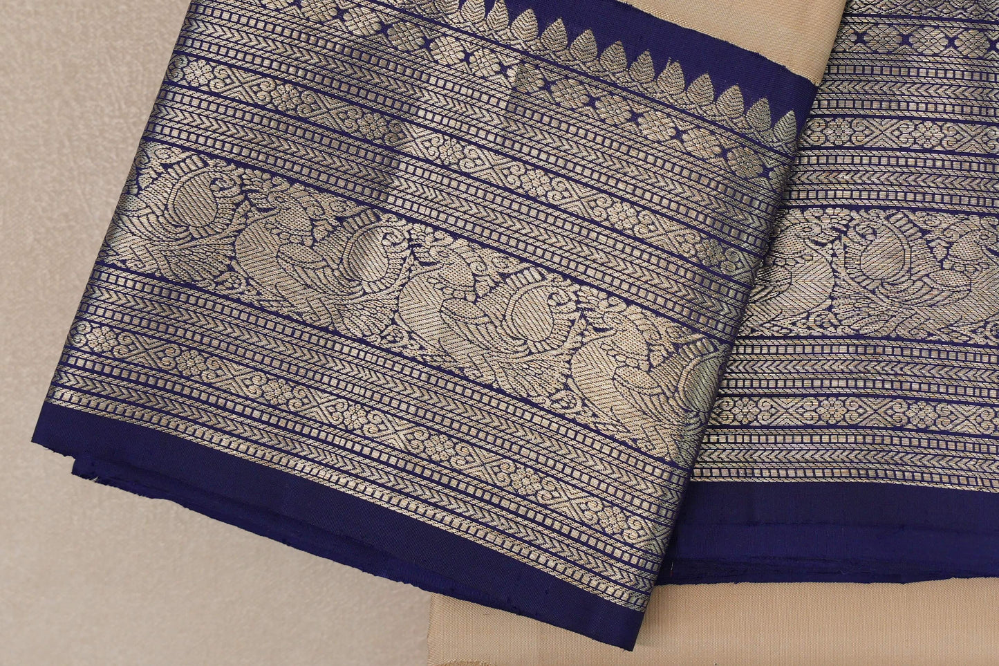 Cream Beige Vintage Kanjivaram Silk Saree borders