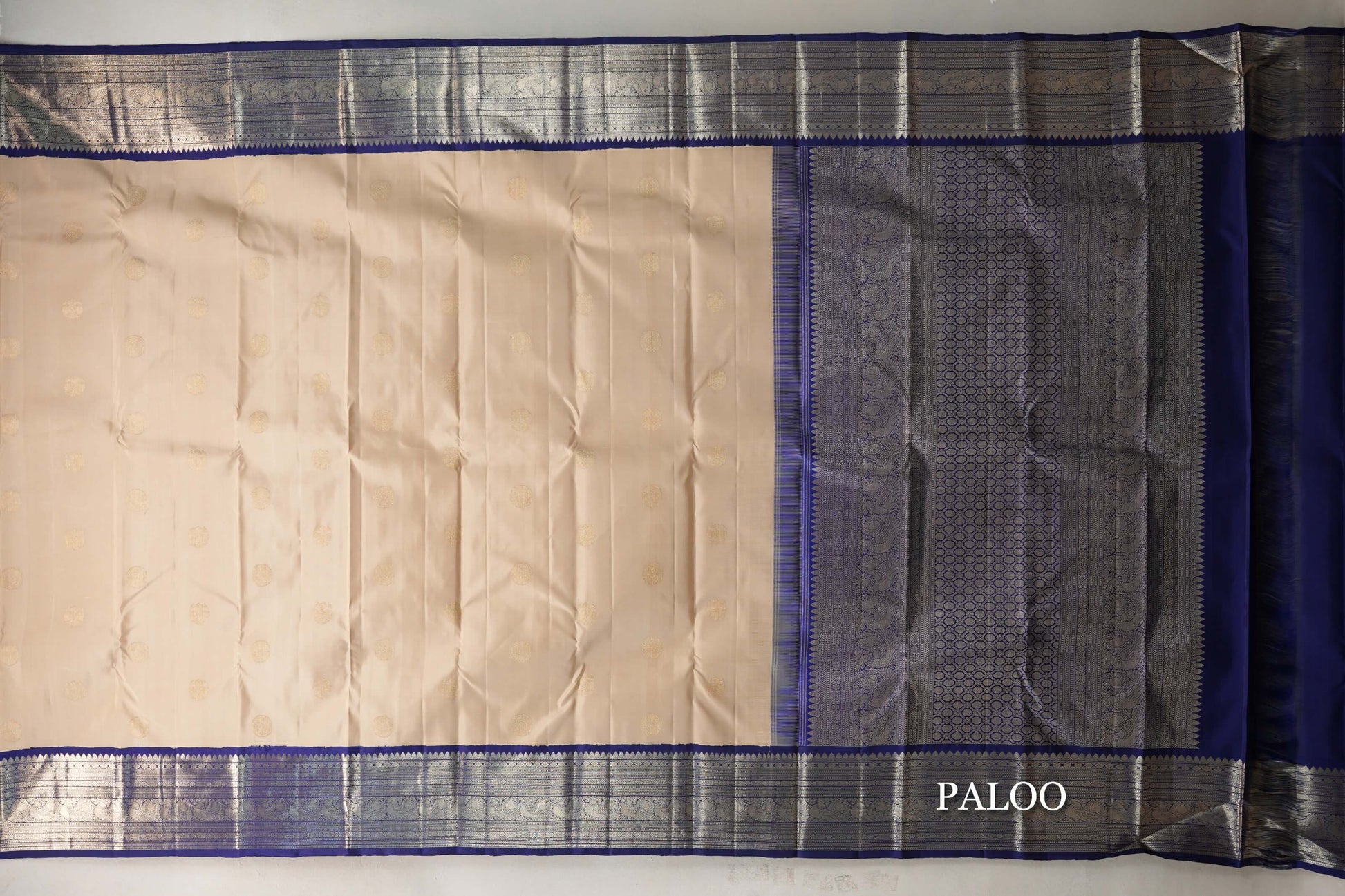 Cream Beige with Navy Blue Borders Vintage Kanjivaram Silk Saree paloo