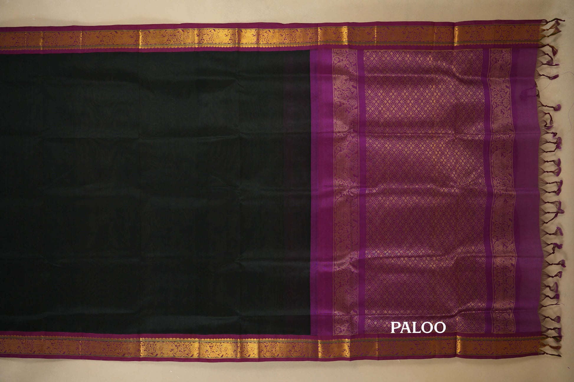 Deep Bottle Green with Dark Magenta Borders Silk Cotton Saree paloo