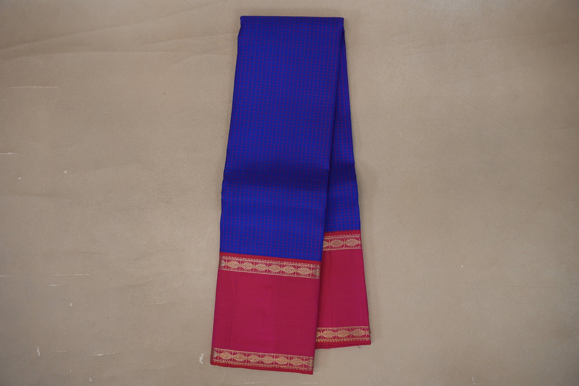 Online Royal Blue with Orangish Pink Rettai Pettu Borders Vintage Kanjivaram Silk Saree