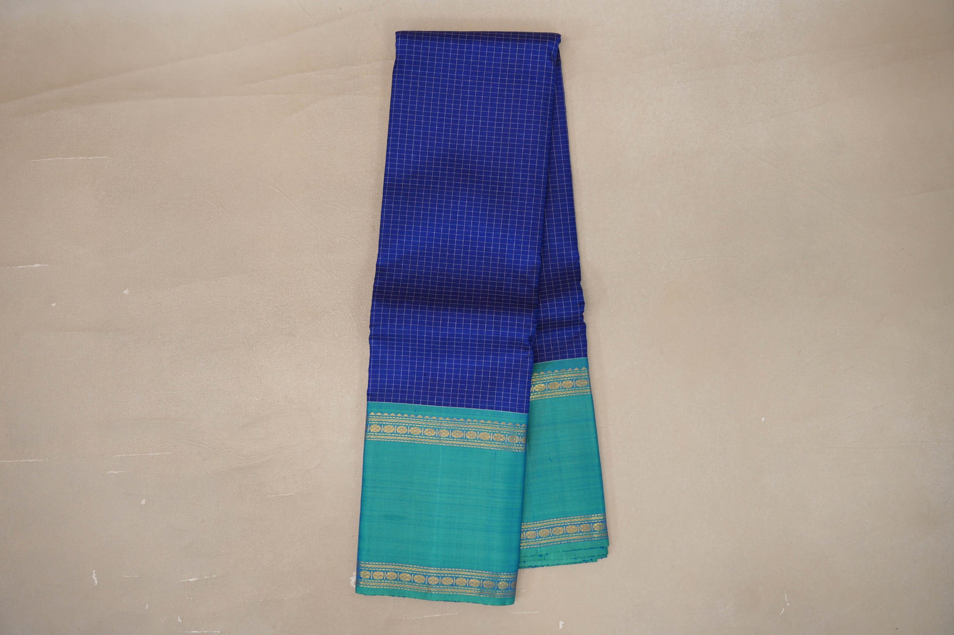 Online Deep Blue with Bluish Green Rettai Pettu Borders Vintage Kanjivaram Silk Saree