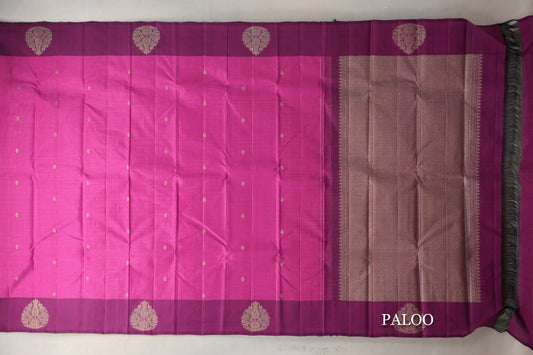 Bright Magenta with Deep Magenta Borders Vintage Kanjivaram Silk Saree paloo