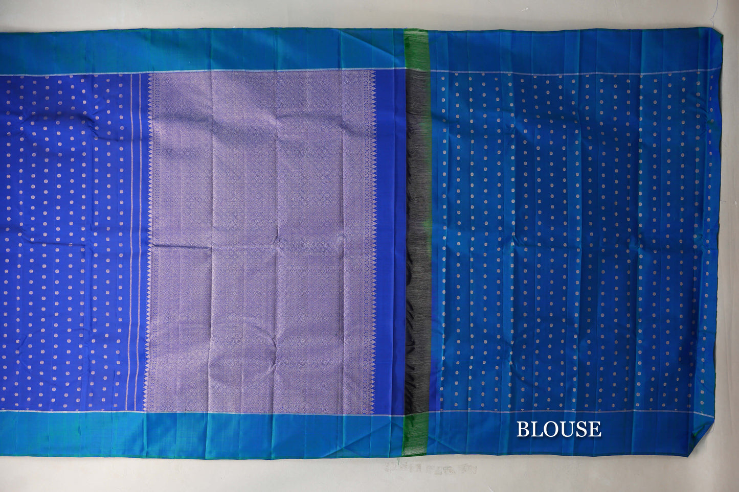 Deep Royal Blue with Peacock Blue Borders Vintage Kanjivaram Silk Saree blouse