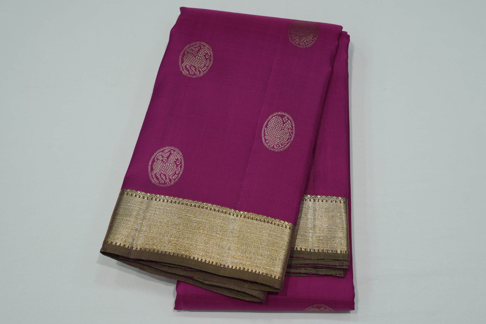 Magenta vintage kanchipuram silk saree