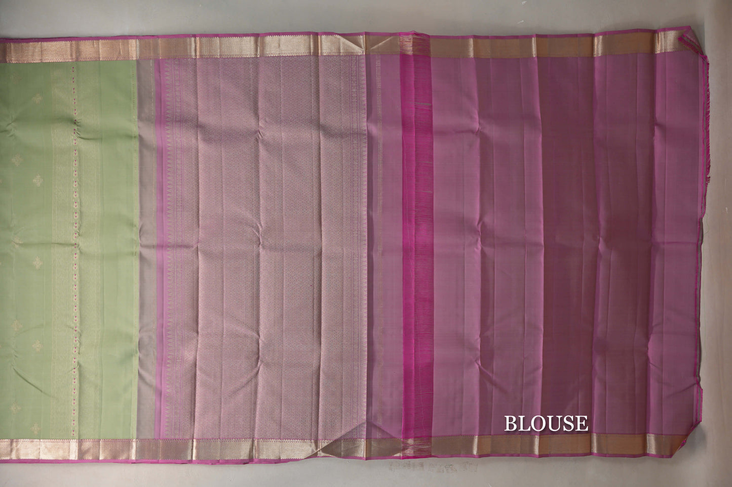 Pistachio Green with Dusty Pink Borders Vintage Kanjivaram Silk Saree blouse