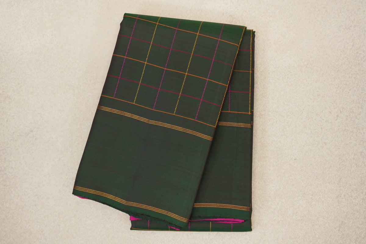 Deep Manthulir Green with Rettai Pettu Borders Vintage Kanjivaram Silk Saree