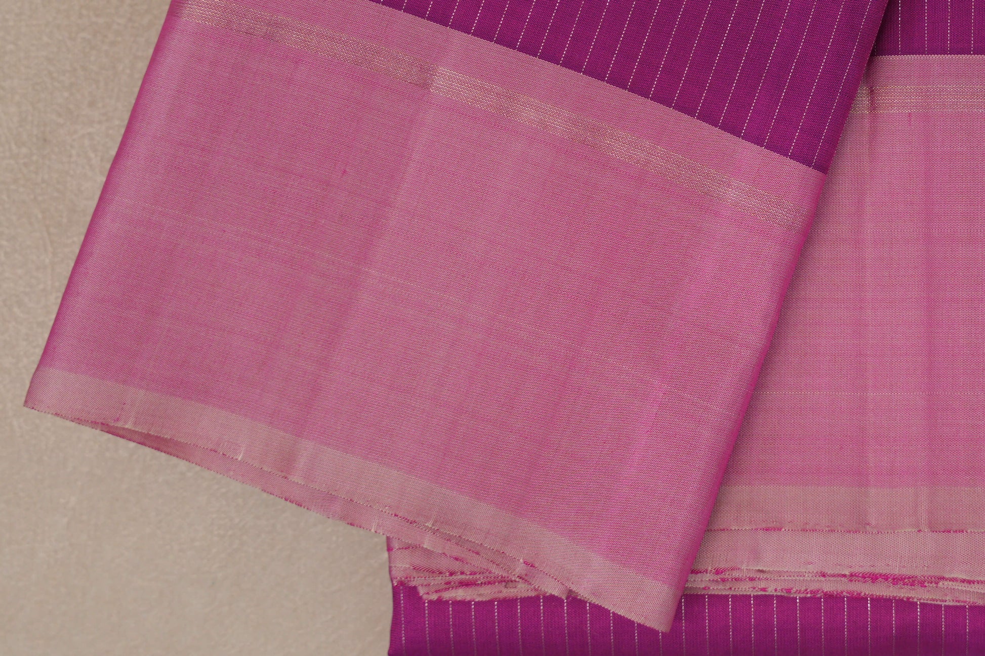 Bright Magenta Vintage Kanjivaram Silk Saree borders