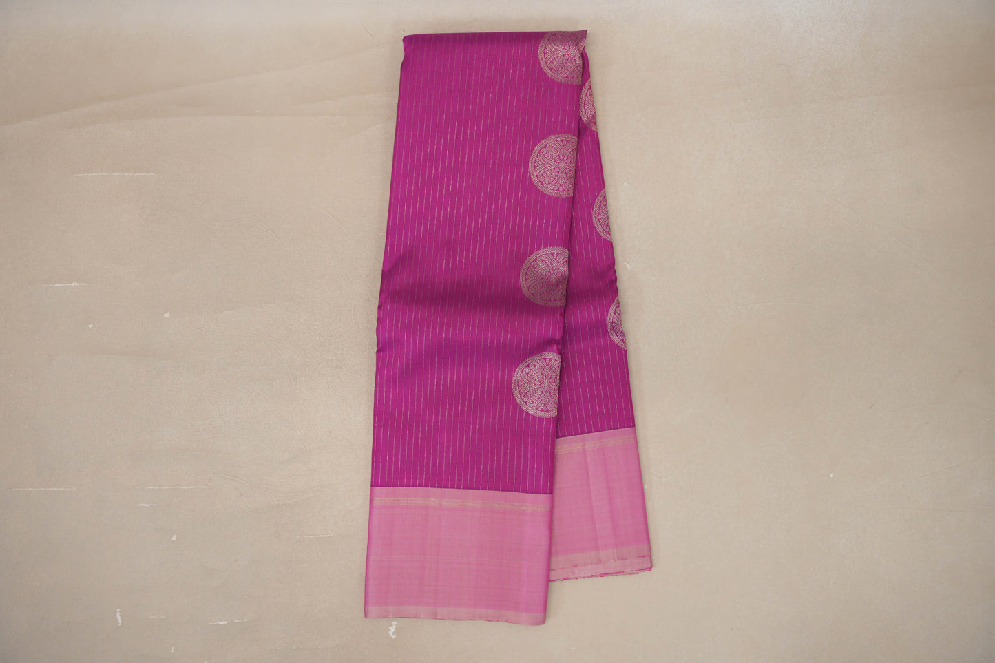 Online Bright Magenta with Dual Tone of Pastel Light Green and Pink Borders Vintage Kanjivaram Silk Saree