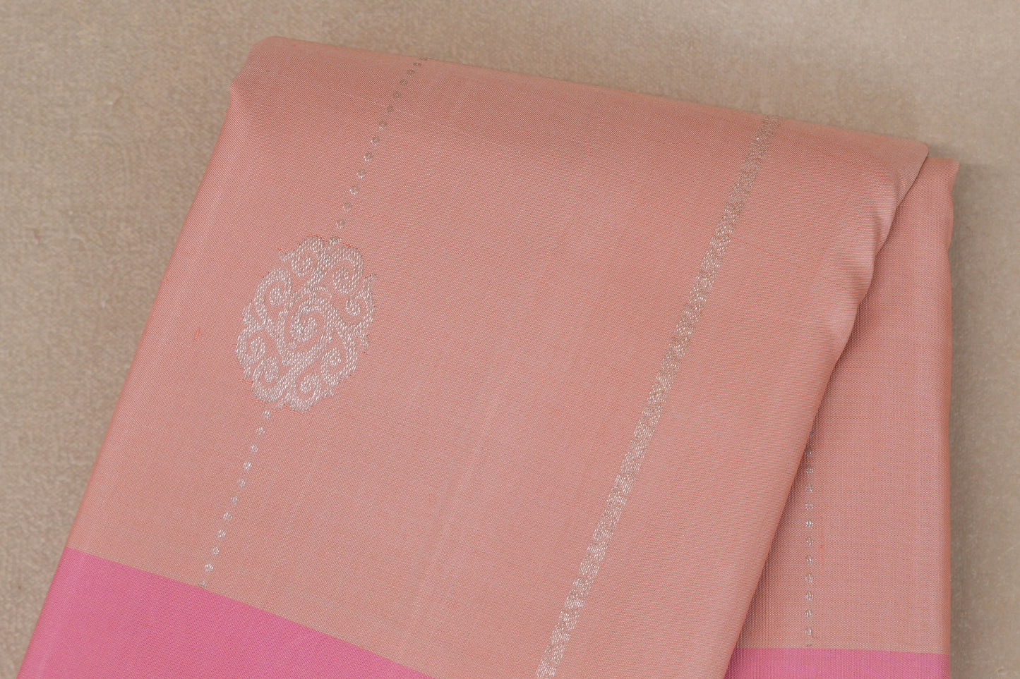 Peach with Baby Pink Borders Vintage Kanjivaram Silk Saree body