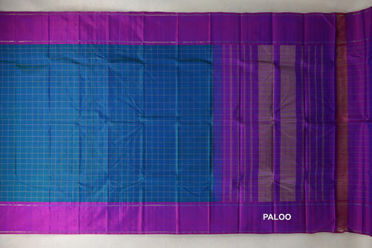 Peacock Blue with Dual Tone of Violet and Magenta Rettai Pettu Borders Vintage Kanjivaram Silk Saree paloo