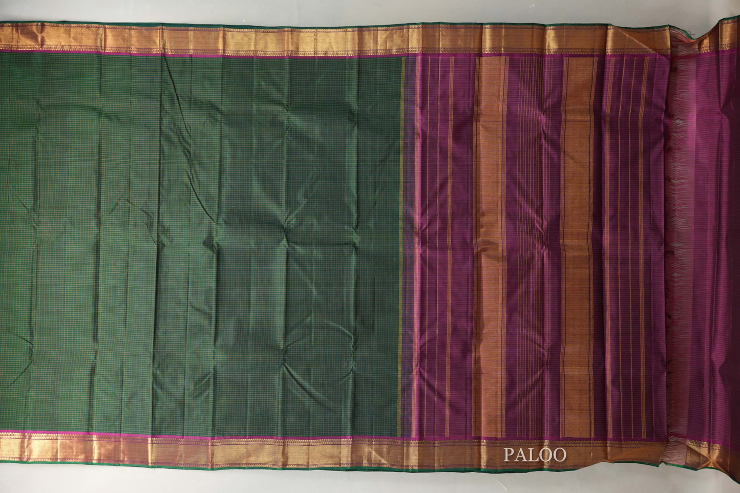 Bottle Green with magenta Borders Vintage Kanjivaram Silk Saree SS9424