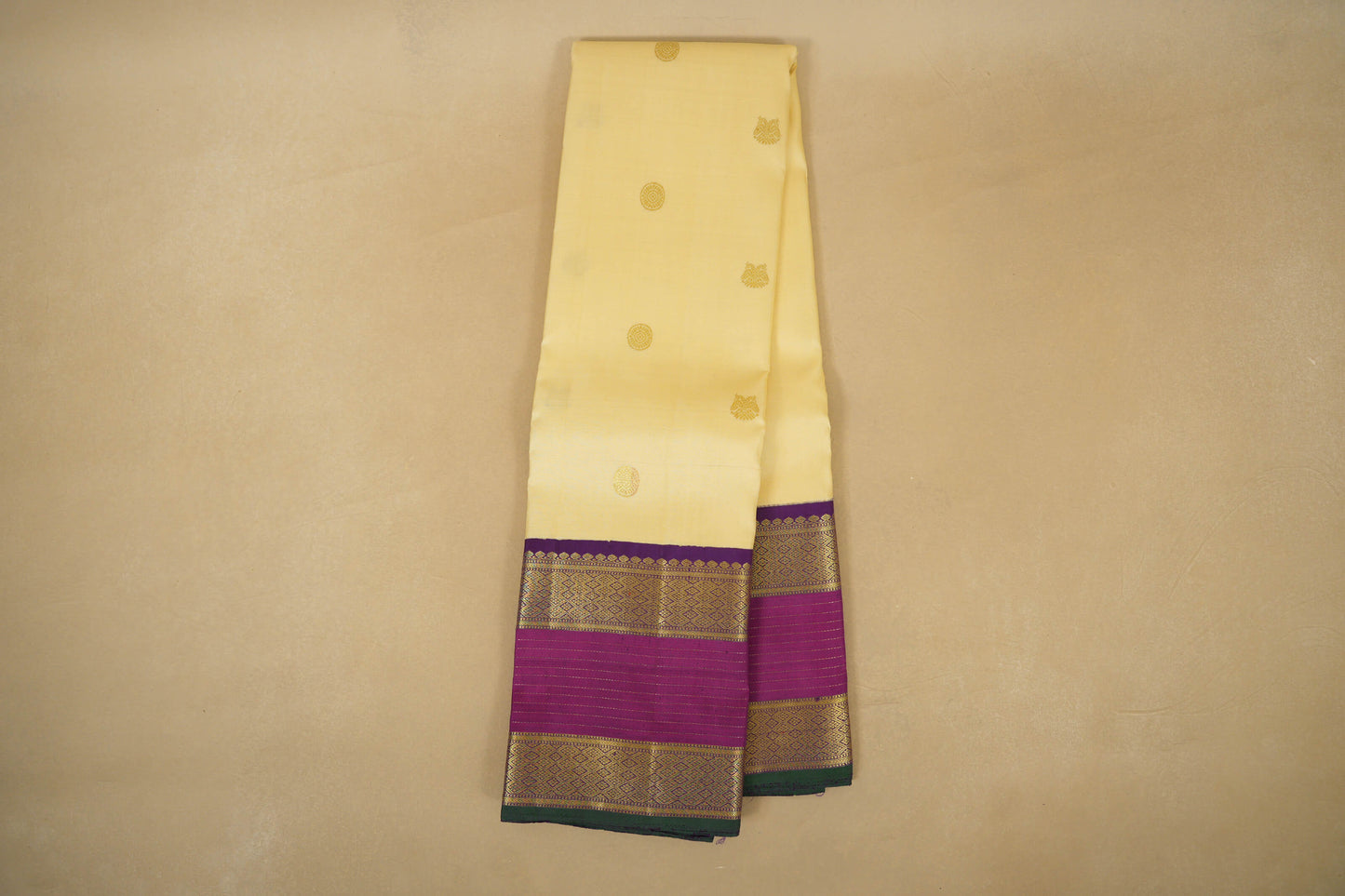 Half White Vintage Kanjivaram Silk Saree online