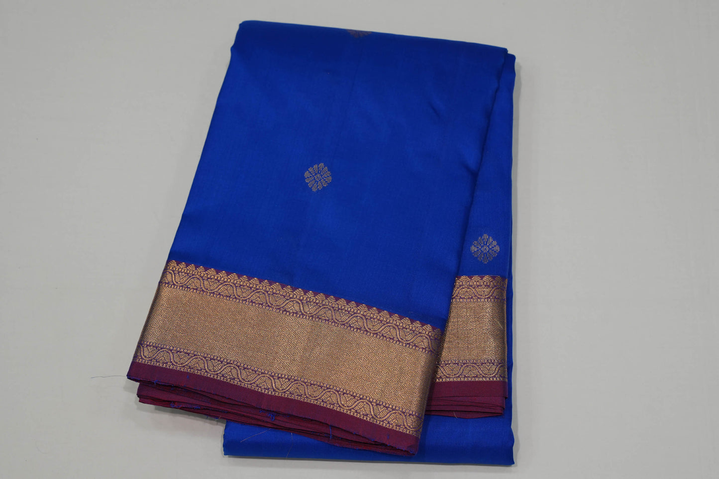 Royal blue light weight kanchipuram silk saree