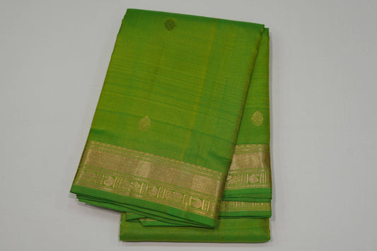 Parrot green light weight kanchipuram silk saree