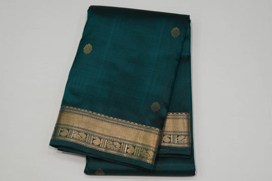 Peacock green light weight kanchipuram silk saree