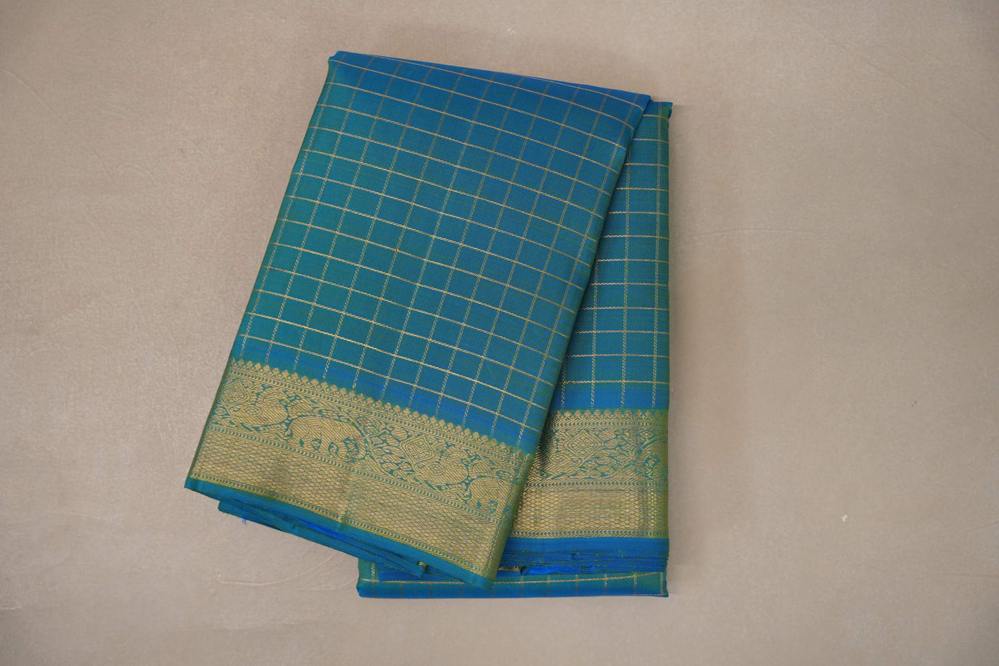 Dual Tone of Cobalt Blue and Green Vintage Heirloom Kanjivaram Silk Saree SS9474