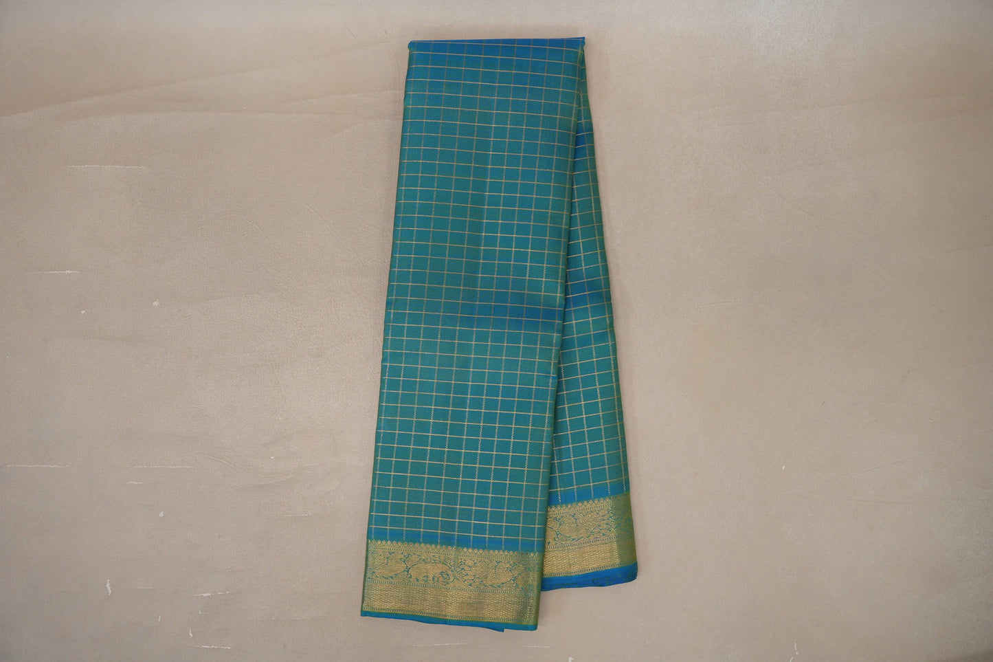 Dual Tone of Cobalt Blue and Green Vintage Heirloom Kanjivaram Silk Saree SS9474