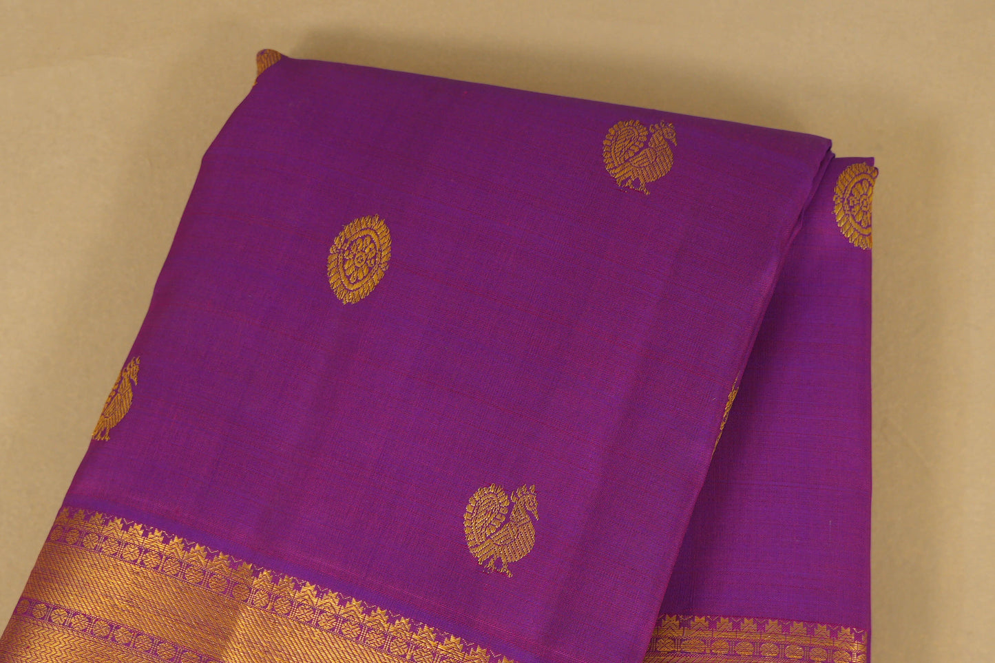 Purple Vintage Kanjivaram Silk Saree body zoom