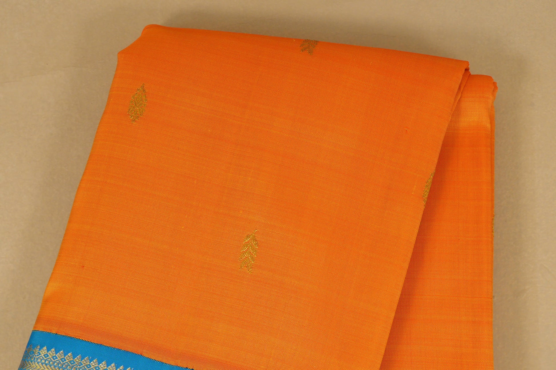 Mango Yellow Vintage Kanjivaram Silk Saree body zoom