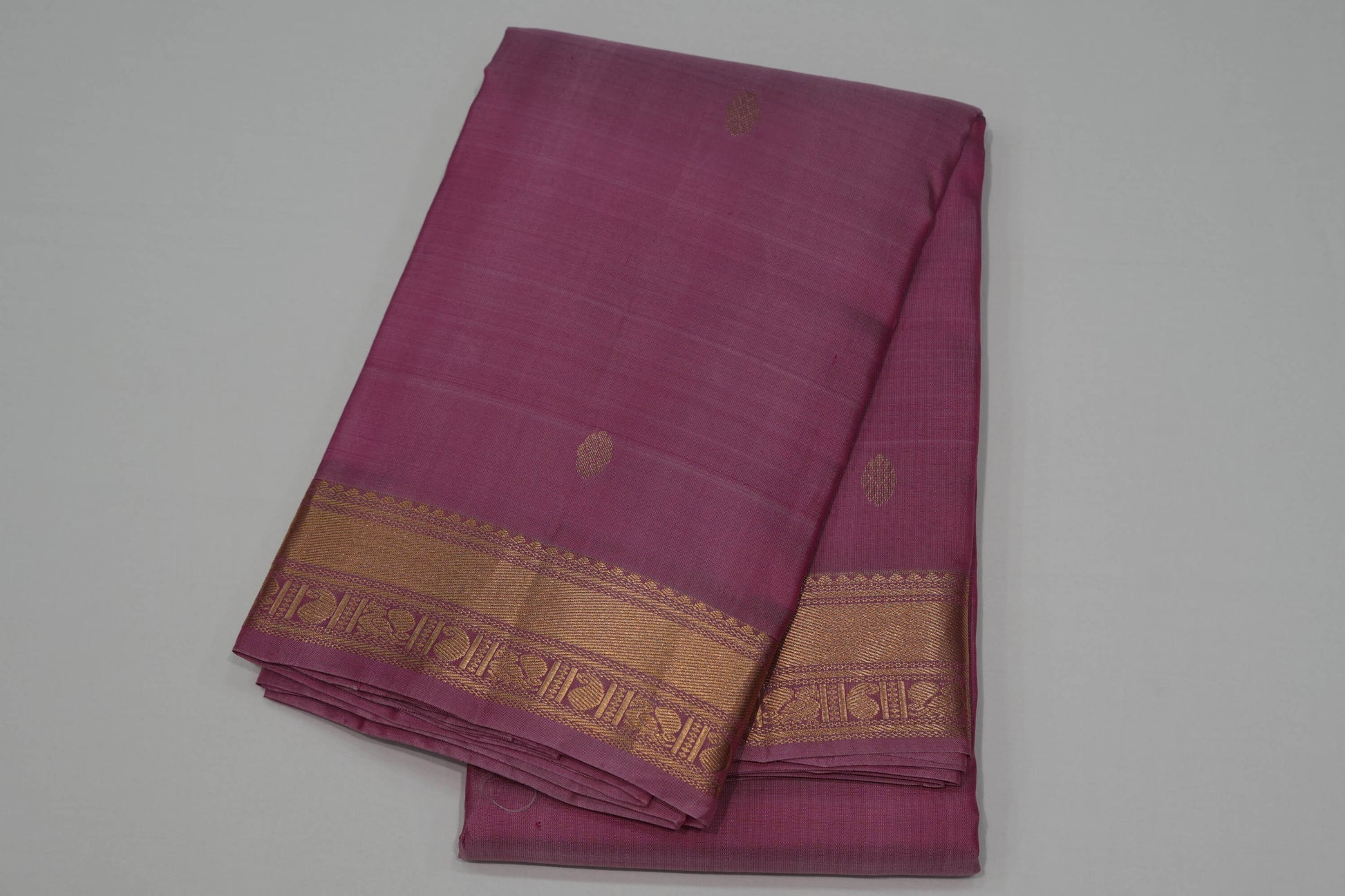 Onion pink light weight kanchipuram silk saree