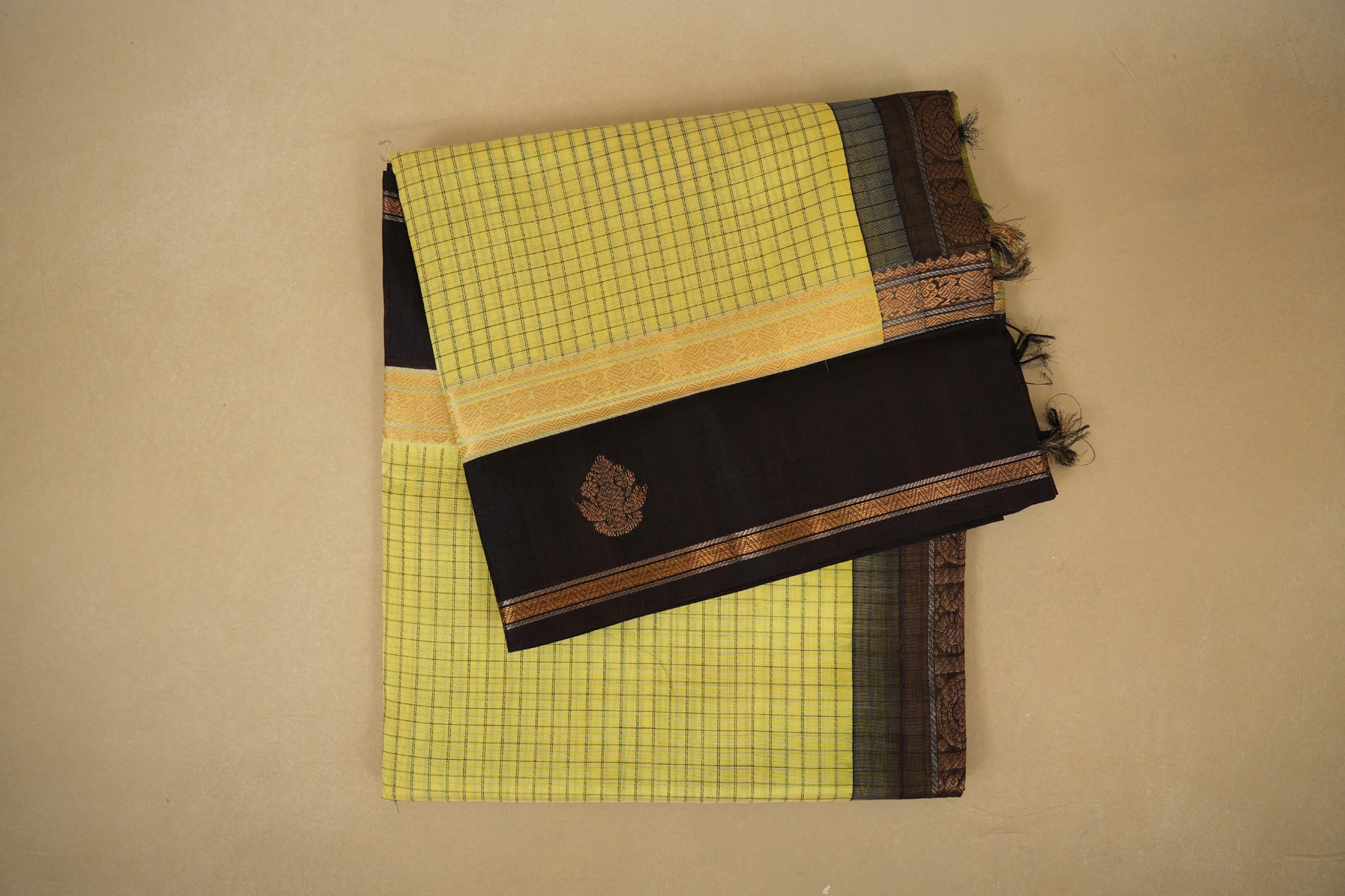 Folded Light Lemon Yellow Vintage Kanjivaram Silk Saree 