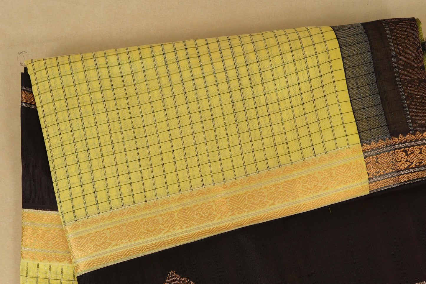 Light Lemon Yellow Vintage Kanjivaram Silk Saree  body zoom