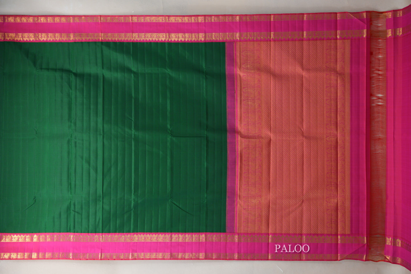 Dark Green Vintage Kanjivaram Silk Saree paloo