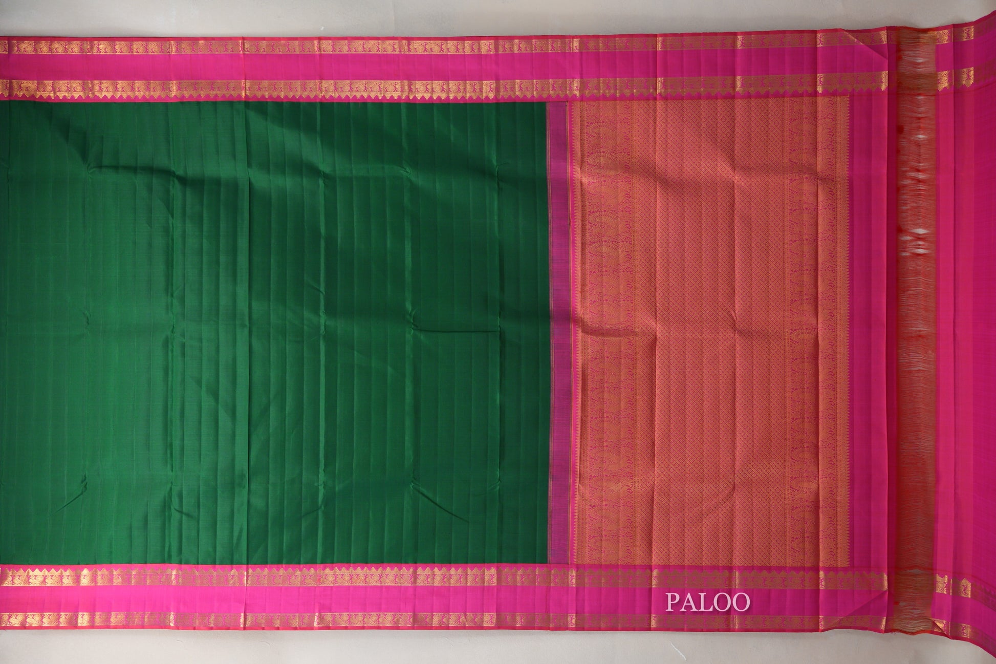 Dark Green Vintage Kanjivaram Silk Saree paloo