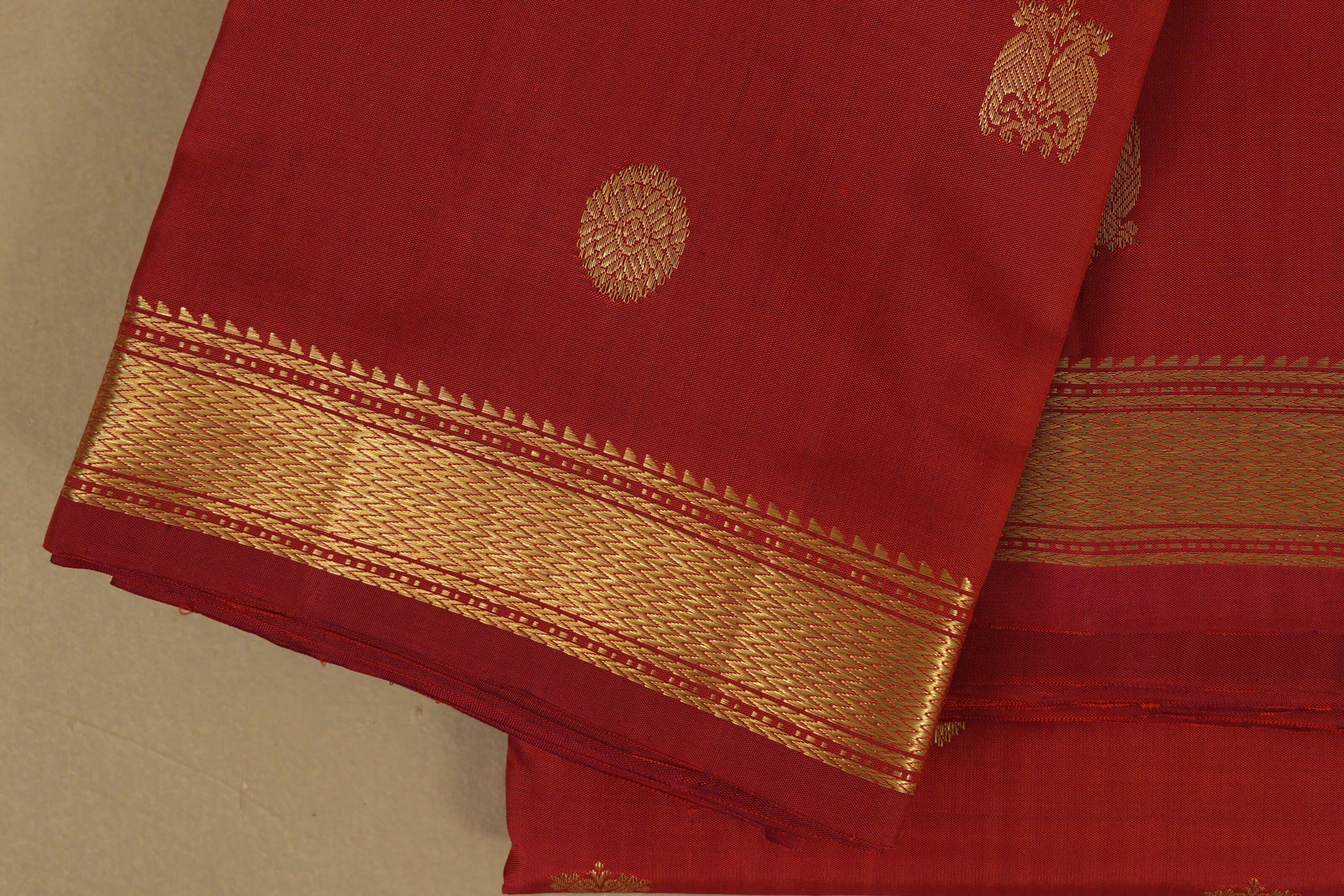 Red Vintage Kanjivaram Silk Saree borders